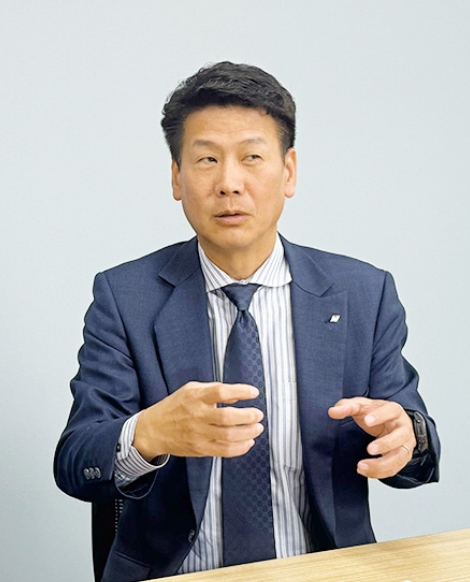 持株会社アイナボホールディングスへの体制移⾏時、吸収分割契約に基づき事業継承。連結⼦会社化しました。