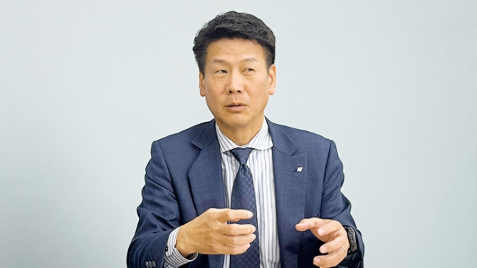 持株会社アイナボホールディングスへの体制移⾏時、吸収分割契約に基づき事業継承。連結⼦会社化しました。